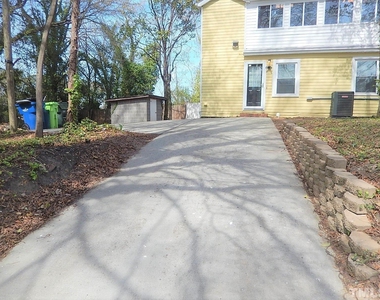 1015 Oberlin Road - Photo Thumbnail 23