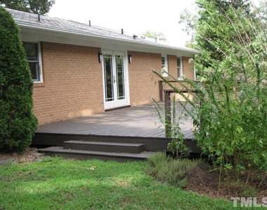 501 Parkview Drive - Photo Thumbnail 11