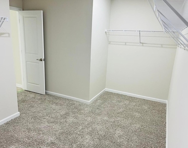 745 Riguard Way - Photo Thumbnail 19