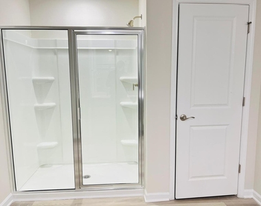 745 Riguard Way - Photo Thumbnail 27