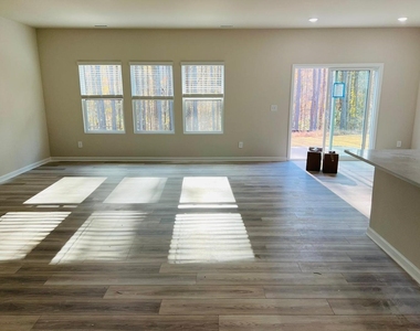 745 Riguard Way - Photo Thumbnail 1