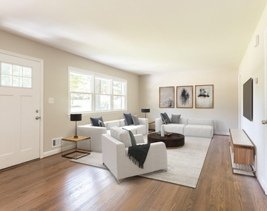 204 W Johnson Street - Photo Thumbnail 1