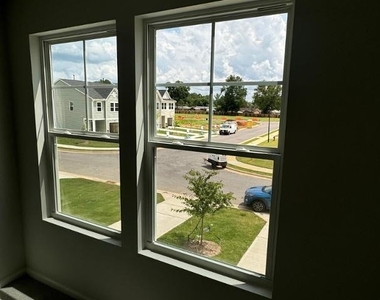 187 Peebles Drive - Photo Thumbnail 15