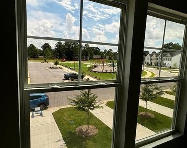 187 Peebles Drive - Photo Thumbnail 14