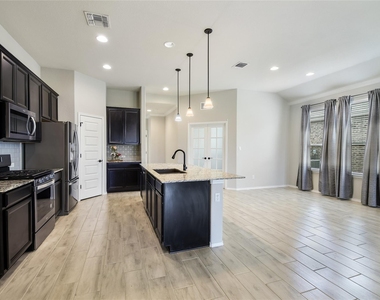 107 Barley Fork Ln - Photo Thumbnail 3