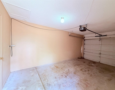 6503 Columbia Oaks Ct - Photo Thumbnail 20