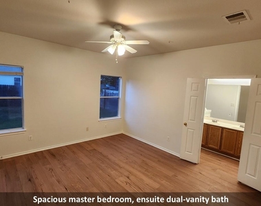 11500 Lapoynor St - Photo Thumbnail 15