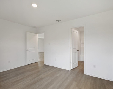 6515 Arid Way - Photo Thumbnail 13