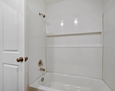 6515 Arid Way - Photo Thumbnail 18