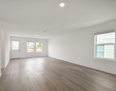6515 Arid Way - Photo Thumbnail 8