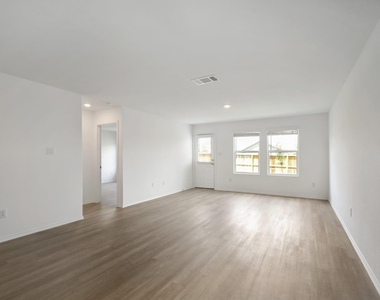 6515 Arid Way - Photo Thumbnail 9