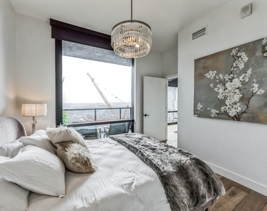 70 Rainey St - Photo Thumbnail 27