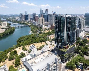 70 Rainey St - Photo Thumbnail 7