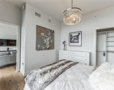 70 Rainey St - Photo Thumbnail 28