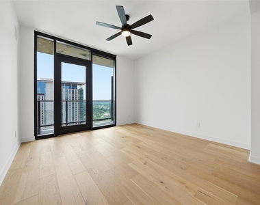 84 East Ave - Photo Thumbnail 19