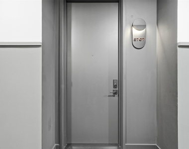 84 East Ave - Photo Thumbnail 6
