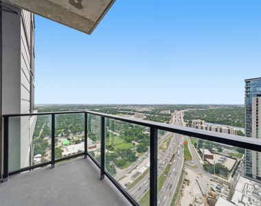 84 East Ave - Photo Thumbnail 26