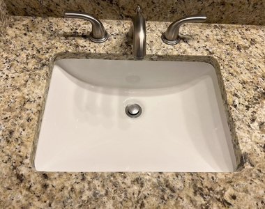 1112 Vanderbilt Cir - Photo Thumbnail 15