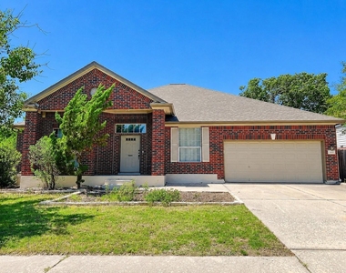 1112 Vanderbilt Cir - Photo Thumbnail 22