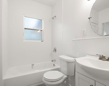 1301 Sloan St - Photo Thumbnail 17