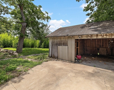 1301 Sloan St - Photo Thumbnail 25