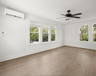 1301 Sloan St - Photo Thumbnail 19