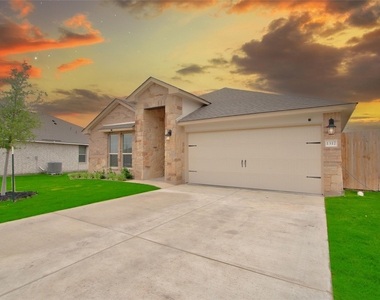 1317 Cesarina St - Photo Thumbnail 21