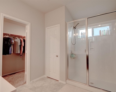 1317 Cesarina St - Photo Thumbnail 14
