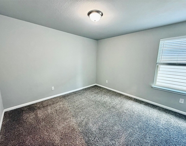 6620 Folsom Ave - Photo Thumbnail 13