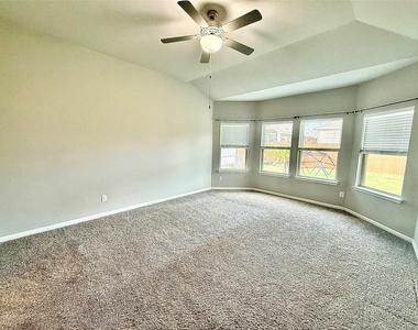 6620 Folsom Ave - Photo Thumbnail 6