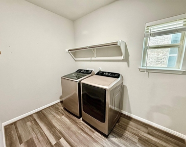 6620 Folsom Ave - Photo Thumbnail 20