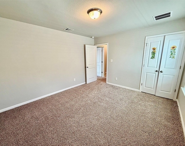 6620 Folsom Ave - Photo Thumbnail 17