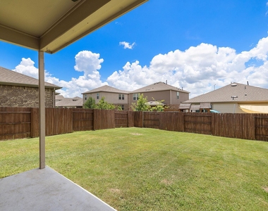 11801 Jackson Falls Way - Photo Thumbnail 26