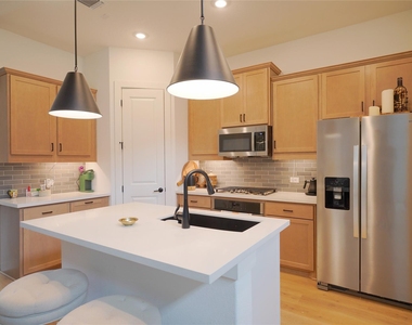 1250 N Roger Hanks Pkwy - Photo Thumbnail 2