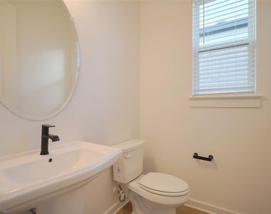 1250 N Roger Hanks Pkwy - Photo Thumbnail 13