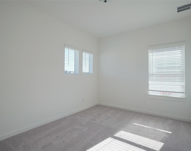 1250 N Roger Hanks Pkwy - Photo Thumbnail 18