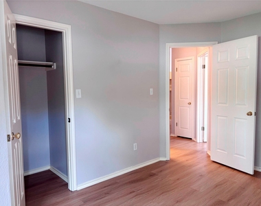 14901 Sand Dollar Ct - Photo Thumbnail 17