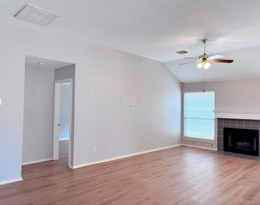 14901 Sand Dollar Ct - Photo Thumbnail 12