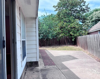 14901 Sand Dollar Ct - Photo Thumbnail 27