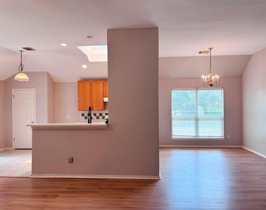 14901 Sand Dollar Ct - Photo Thumbnail 6
