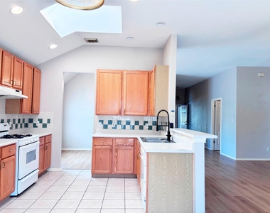 14901 Sand Dollar Ct - Photo Thumbnail 29