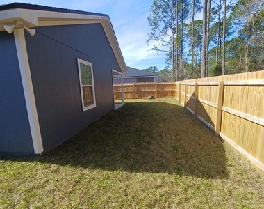 908 W 9th Street - Photo Thumbnail 22