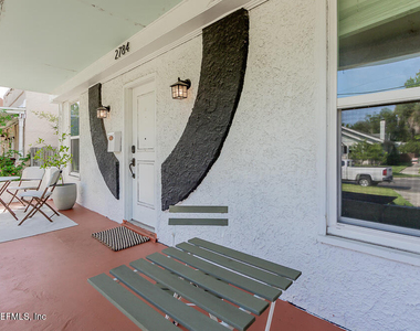 2784 Lydia Street - Photo Thumbnail 6