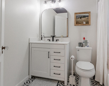 2784 Lydia Street - Photo Thumbnail 23