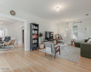 2784 Lydia Street - Photo Thumbnail 12