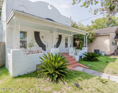 2784 Lydia Street - Photo Thumbnail 4