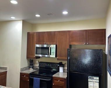 955 Registry Boulevard - Photo Thumbnail 33