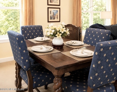 955 Registry Boulevard - Photo Thumbnail 1
