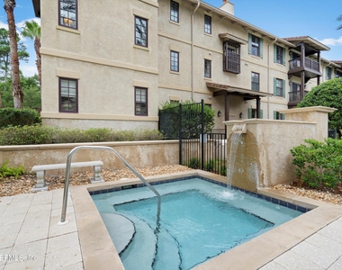 955 Registry Boulevard - Photo Thumbnail 8
