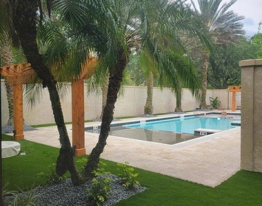 955 Registry Boulevard - Photo Thumbnail 17